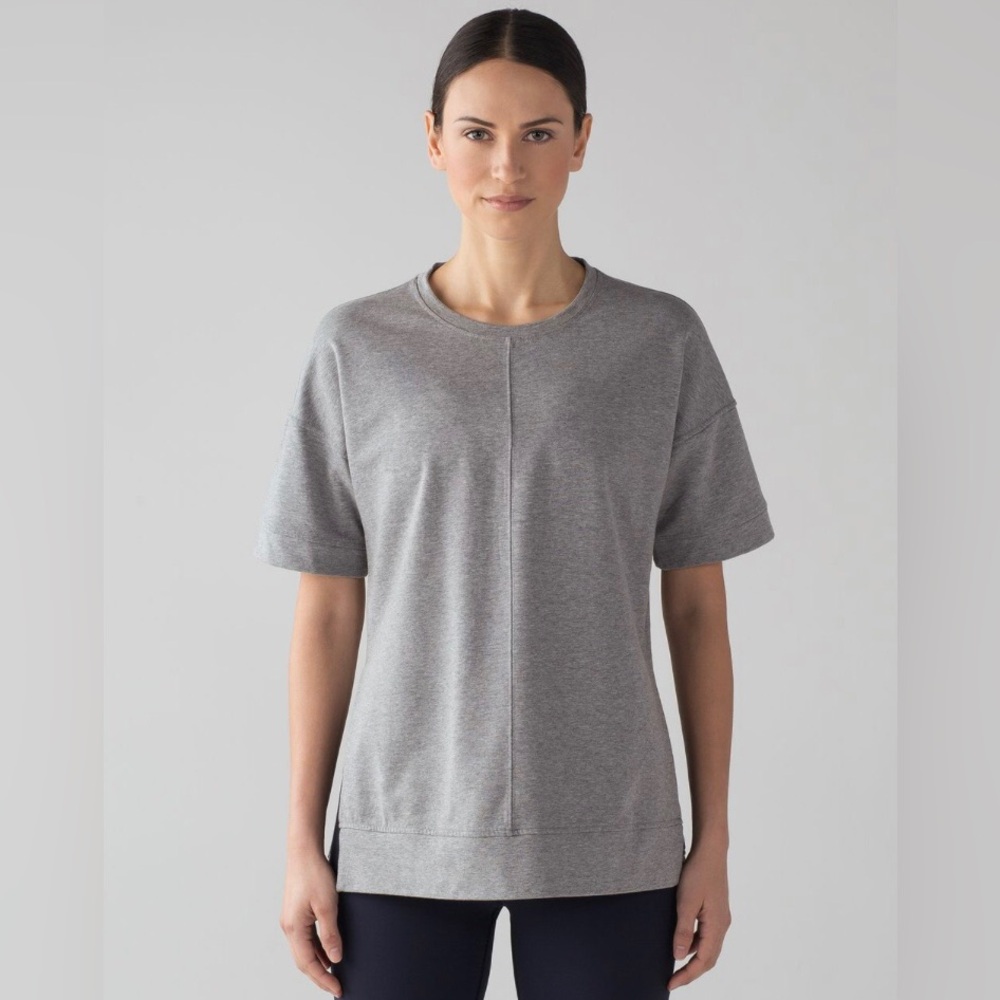 Lululemon Cut Above‎ Tee Heathered Grey | Ptp 20”
